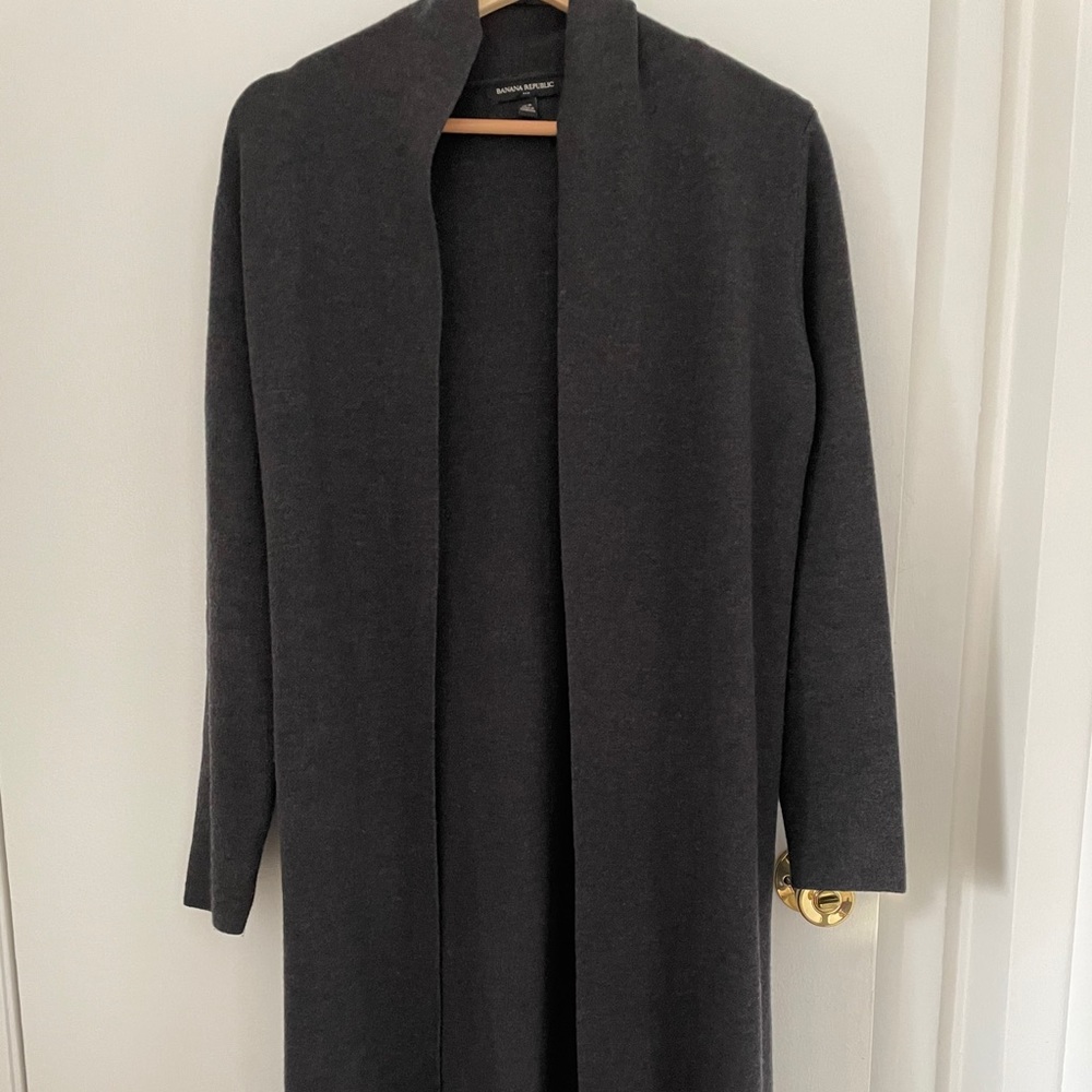Black banana republic shrug